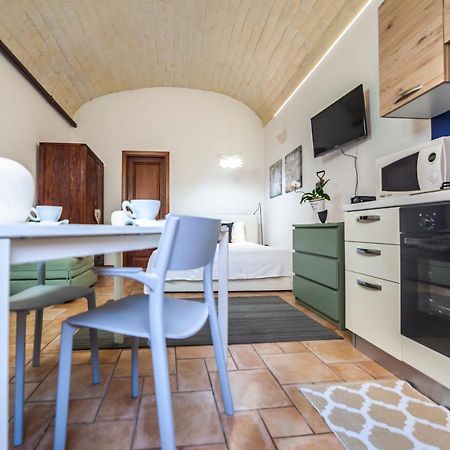 Suite Home Al Centro Di Sassari Buitenkant foto