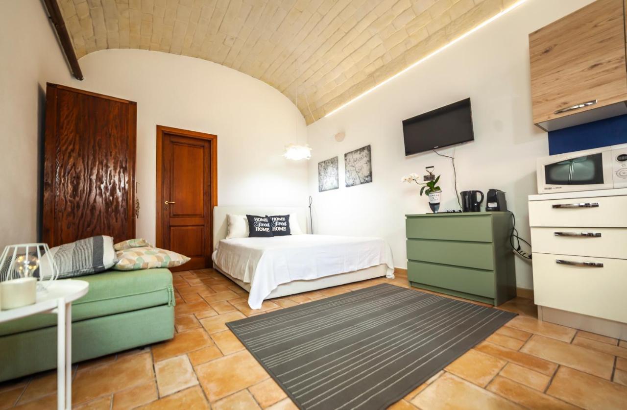 Suite Home Al Centro Di Sassari Buitenkant foto