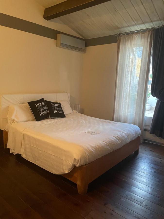 Suite Home Al Centro Di Sassari Buitenkant foto