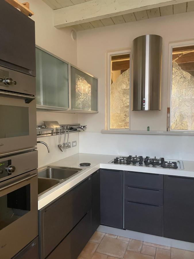 Suite Home Al Centro Di Sassari Buitenkant foto